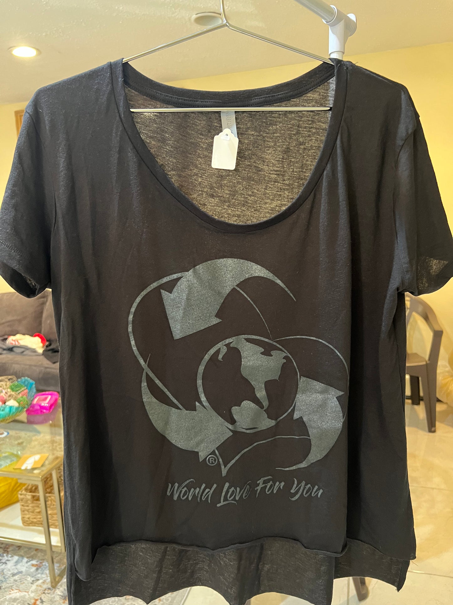LOGO+World Love For You Scoop Neck (Black & Grey)